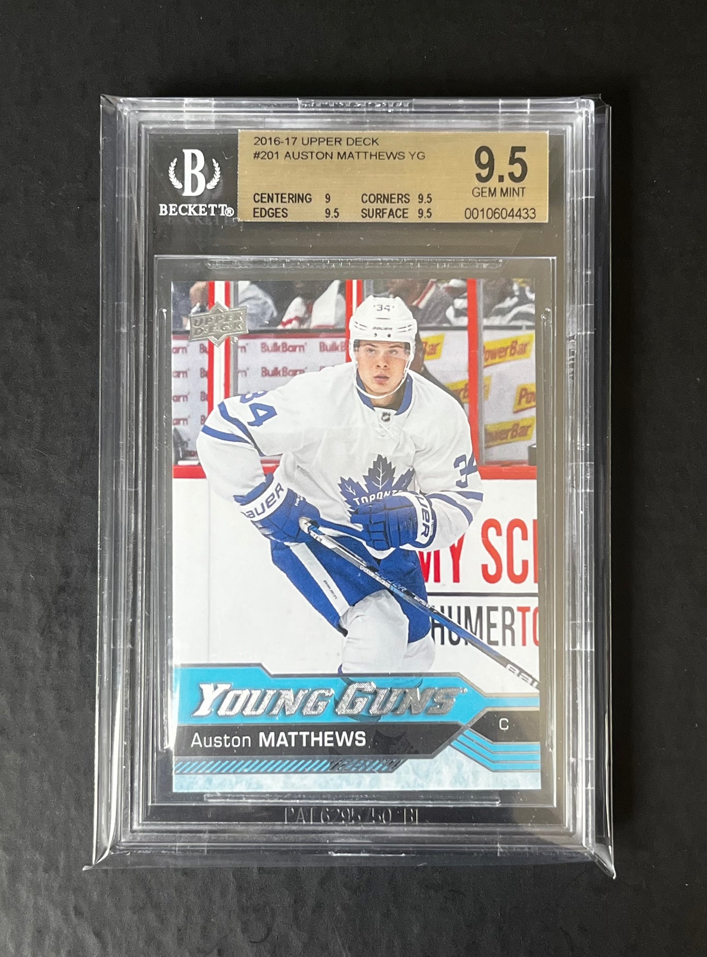 Auston Matthews Young Guns Graded Rookie BGS 9.5