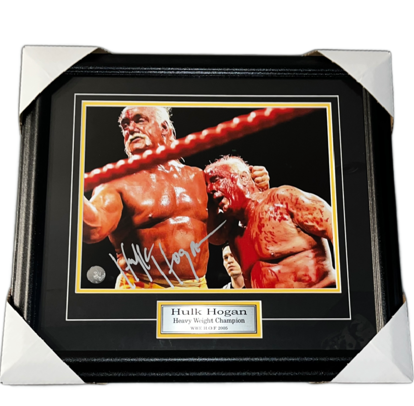 Hulk Hogan Autographed Framed 11x14