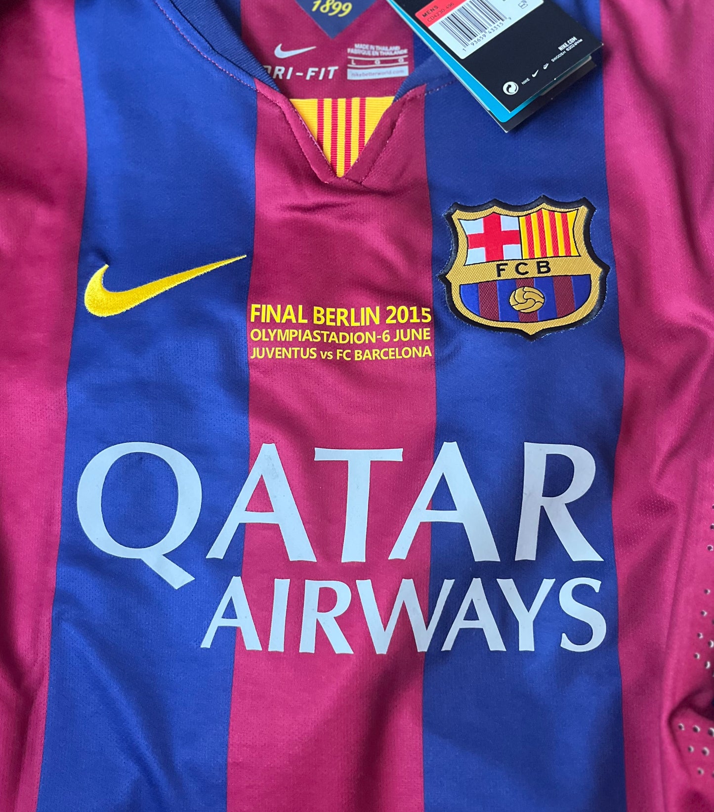 Lionel Messi Autographed F.C. Barcelona 2014/15 Home Jersey Nike, Fanatics