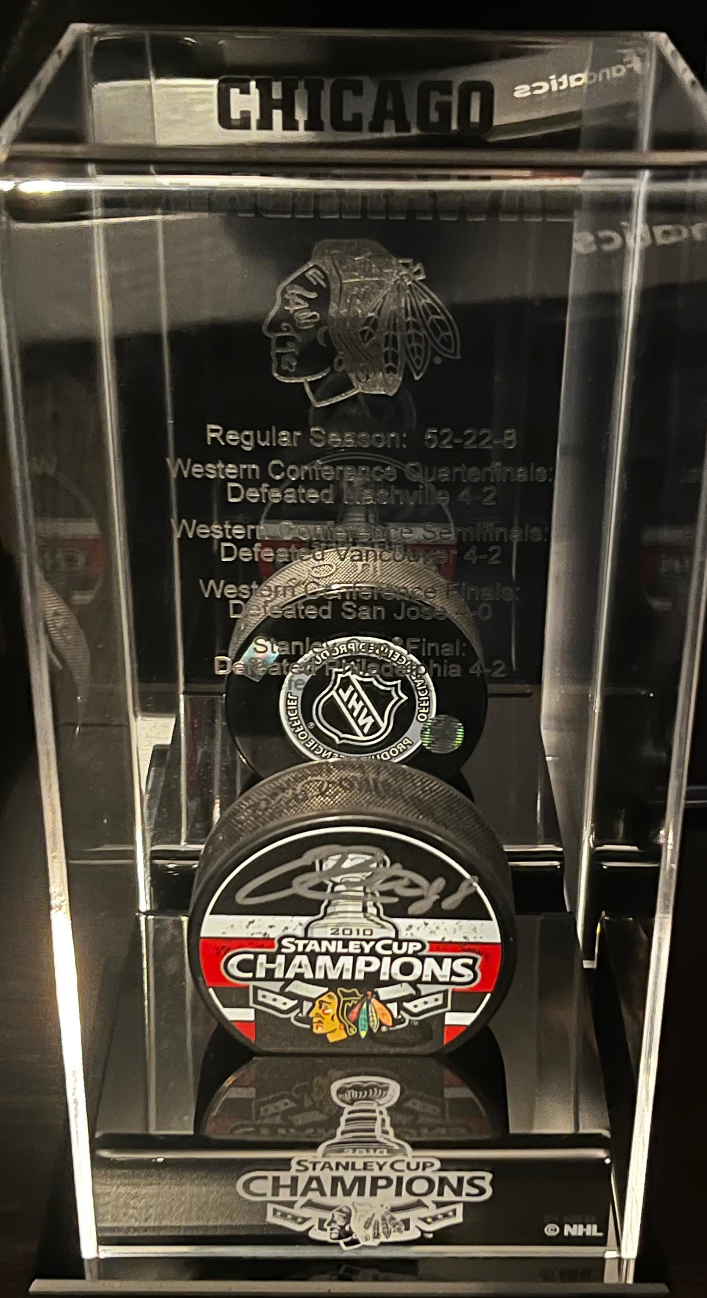 Patrick Kane Signed Chicago Blackhawks Stanley Cup Champions