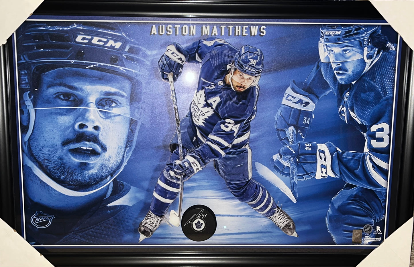 Auston Matthews Signed Photo Glass Framed Toronto Maple Leafs Puck