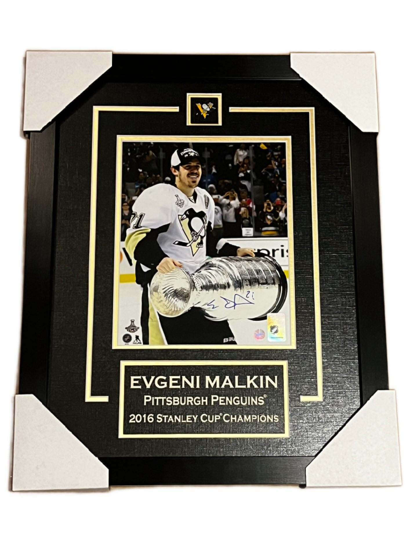Evgeni Malkin Framed Signed 8x10 With The Stanley Cup