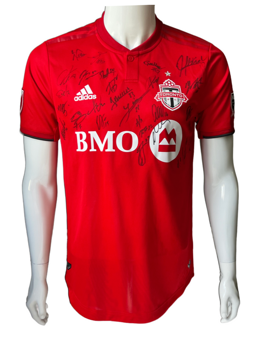Toronto FC 2019 Team Signed Jersey. Fanatics / Beckett Authentic