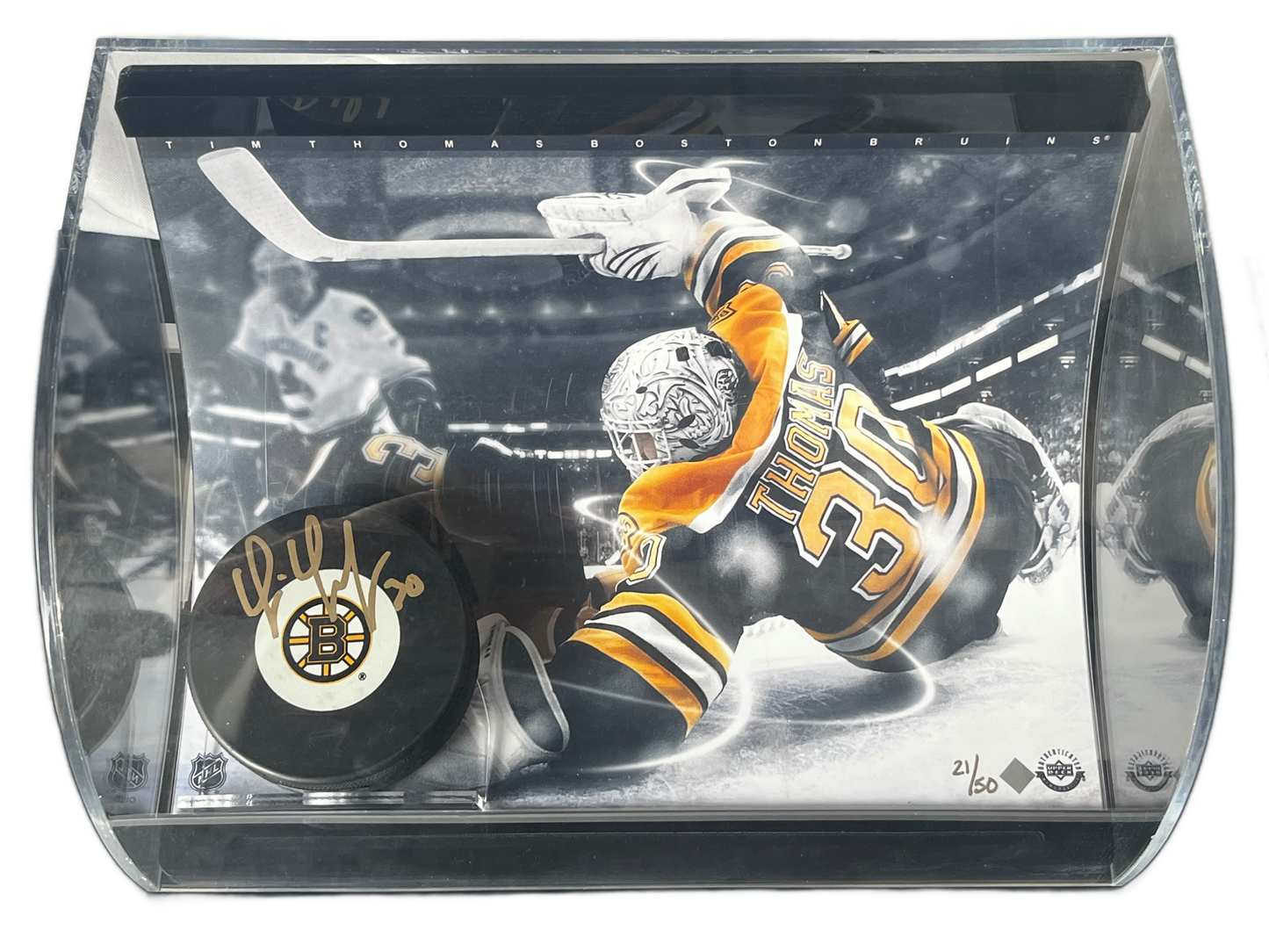 Tim Thomas Signed Boston Bruins Hockey Puck In Display Case LE /50